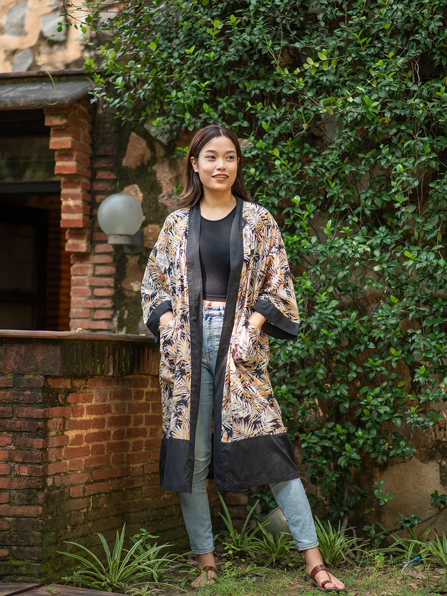 Handprint - Wholesale Kimono - Women's - FROND TAN WITH BLACK KIMONO New 2024