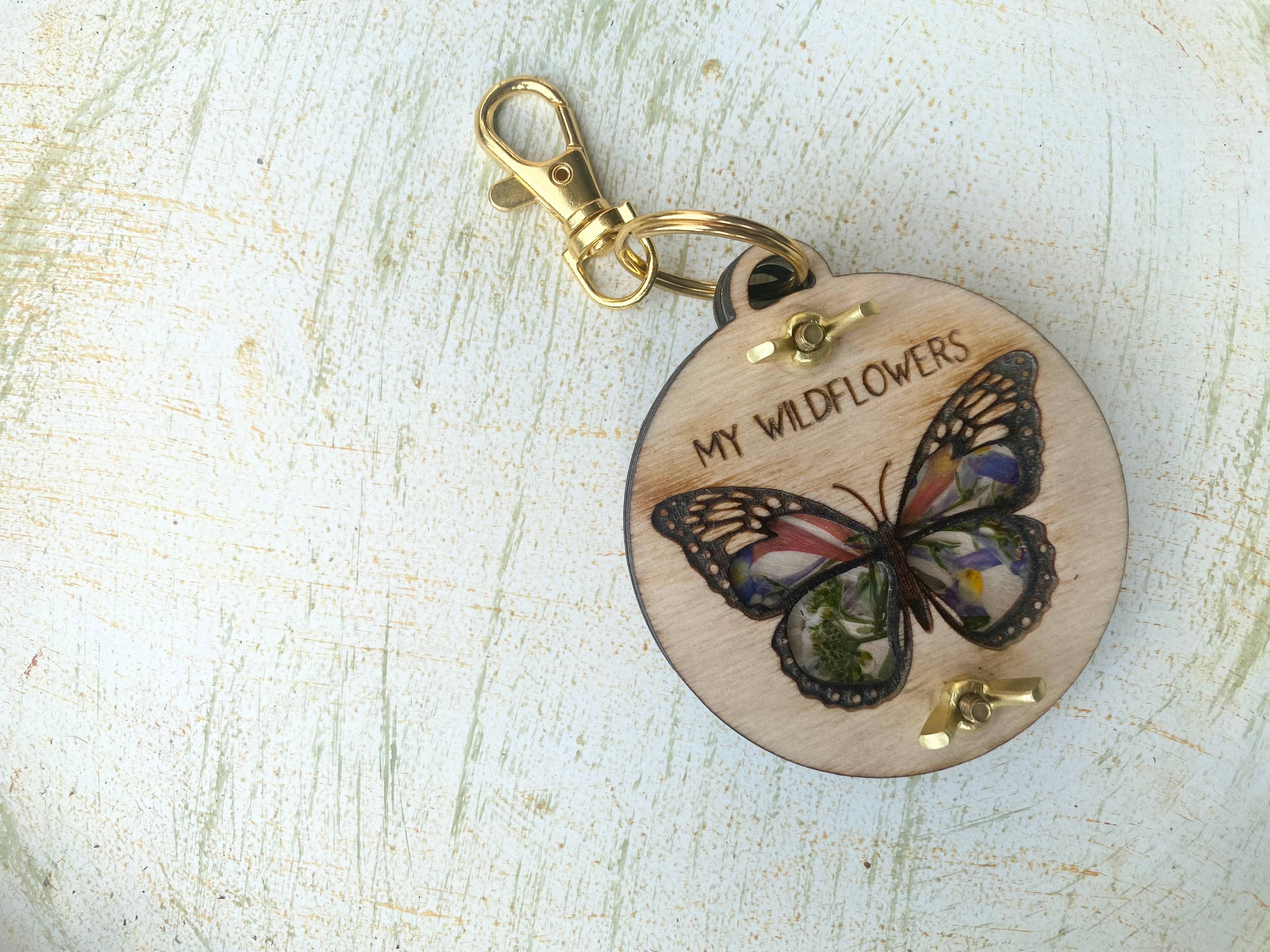 Holly Hills Lane - Wholesale Keychain – Women's - Mini Flower Press Keychain with Butterfly Theme1