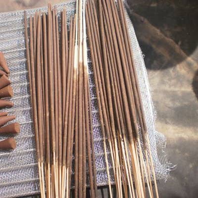 House Of Flava - Wholesale Incense - Hand Dipped Incense sticks 11" 95-100 pks