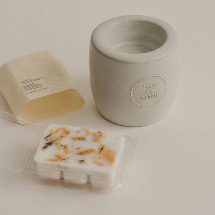 Cedar and Myrrh - Wholesale Wax melt - Natural Palo Santo Scented Wax Melts | 6 Cubes2
