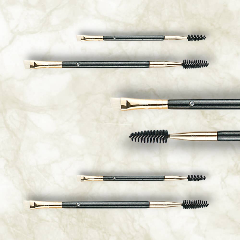 CJP Beauty – wholesale Eye make-up brush – Angled Eyebrow Brush