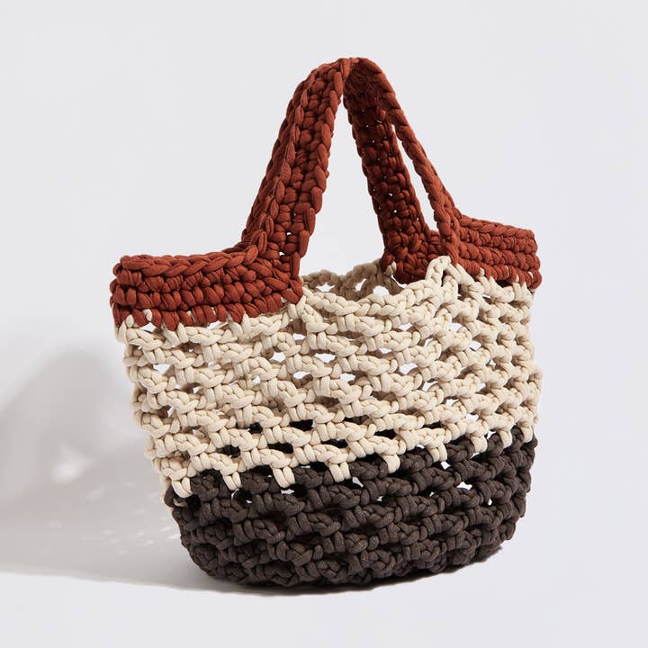 “Ingrid Grande” crochet beach bag terracotta + crème + mocha for wholesale by The Mama Made