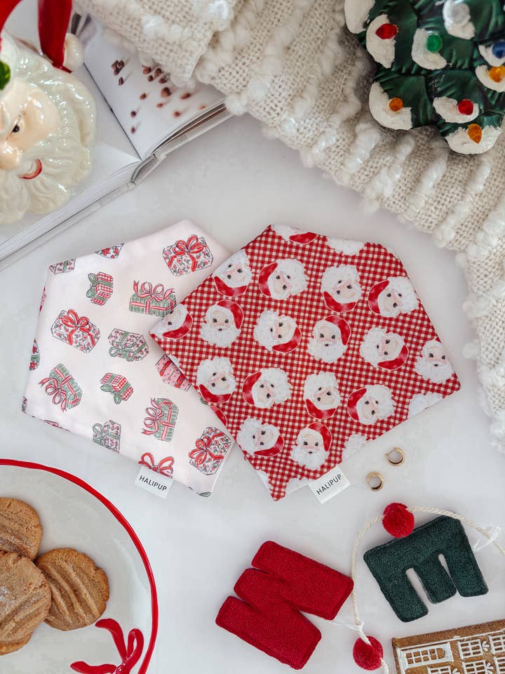 Classic Christmas Dog Bandana for wholesale by Halipup