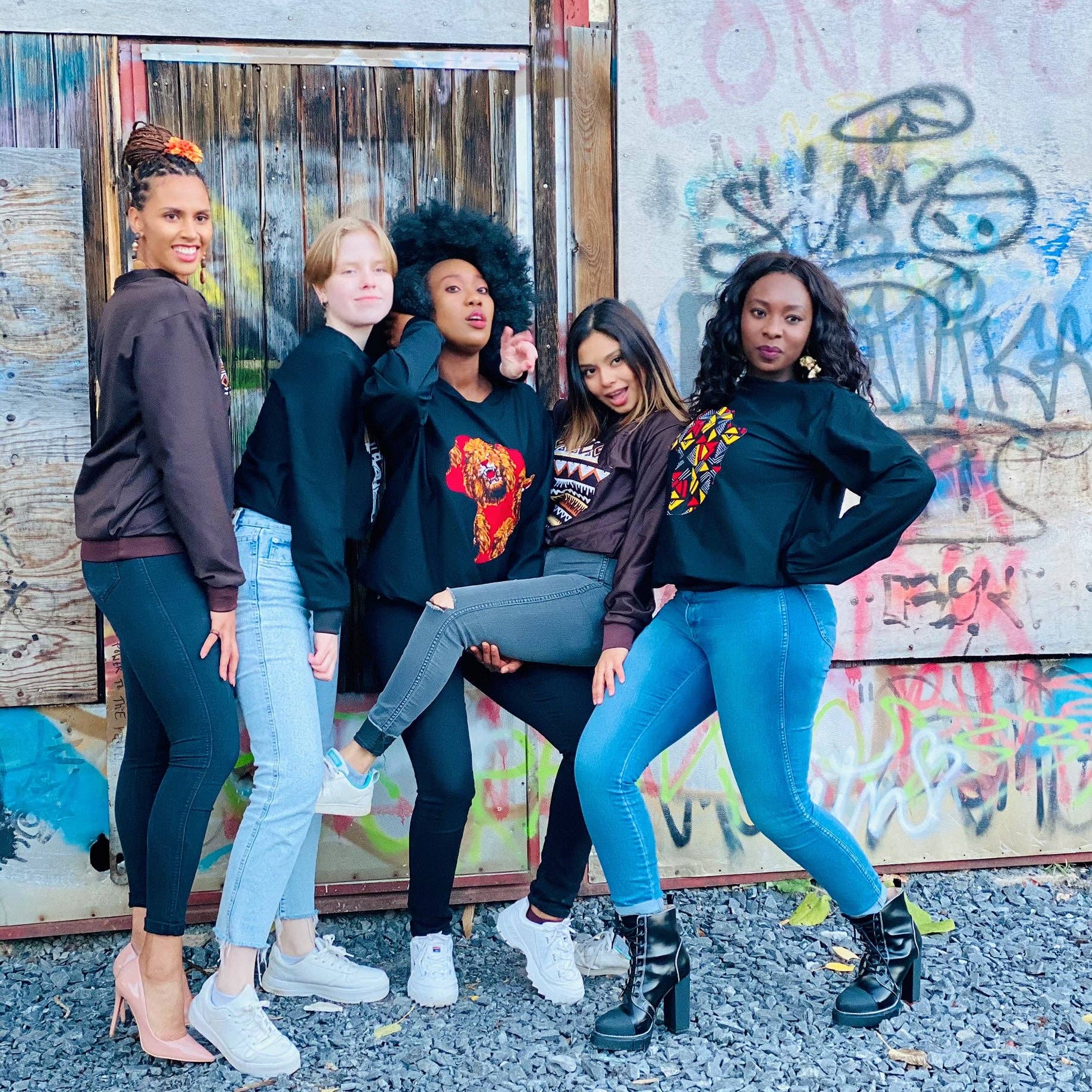 HEYBEAUTYCOLLECTIONS - Wholesale Graphic Sweatshirt - Women's - AWA UNISEX AFRICAN MAP SWEATSHIRTS3