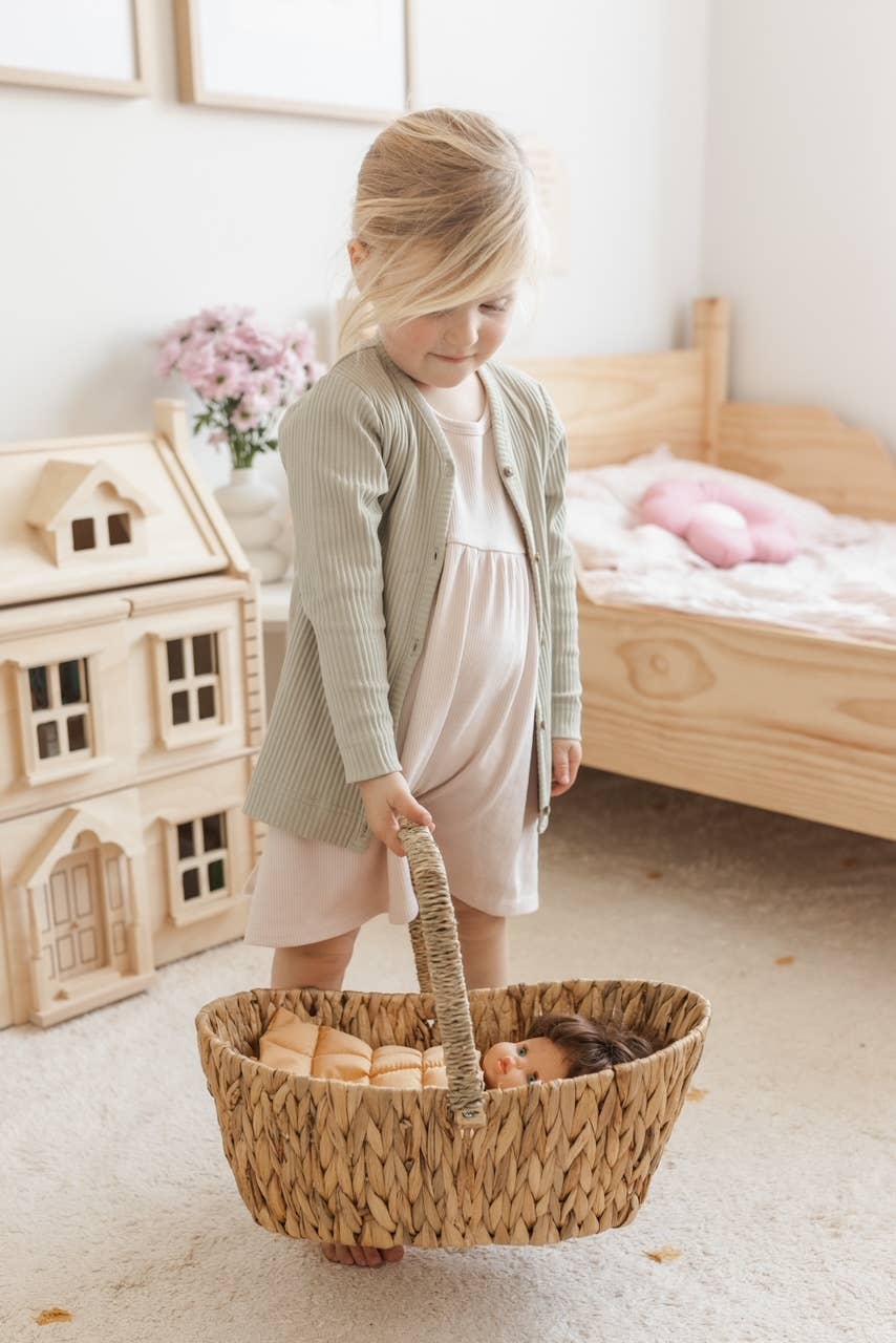 Q Toys – wholesale Doll accessory kit – Kids – Wicker Doll Basket4