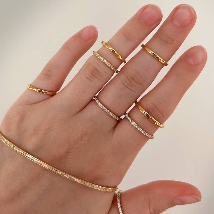 SALLY SKOUFIS™ - Wholesale Multi-stone ring - Highbeam Ring with White Diamonds in 18K Gold1