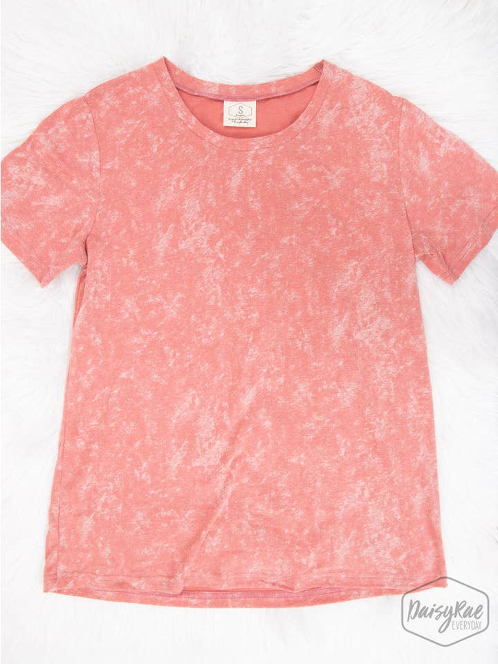 Rose T-shirt délavé à l'acide Daiquiri à la fraise en vente sur Faire1