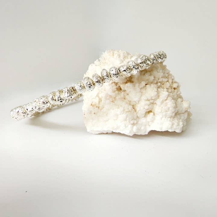 Silver Lava Nugget Pannband för wholesale av The Queen of Quartz