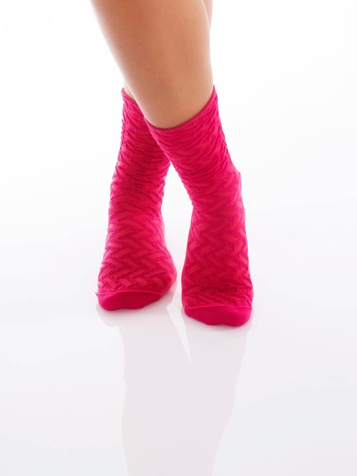 AILEEN 1.0 - pink for wholesale by DAILYSOCKS