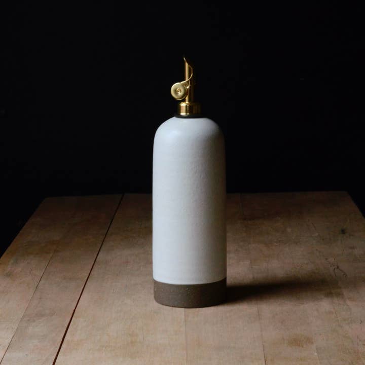 Rose Line Pottery - Wholesale Oil/Vinegar Dispenser - Oil Bottle - White - 22 Ounces