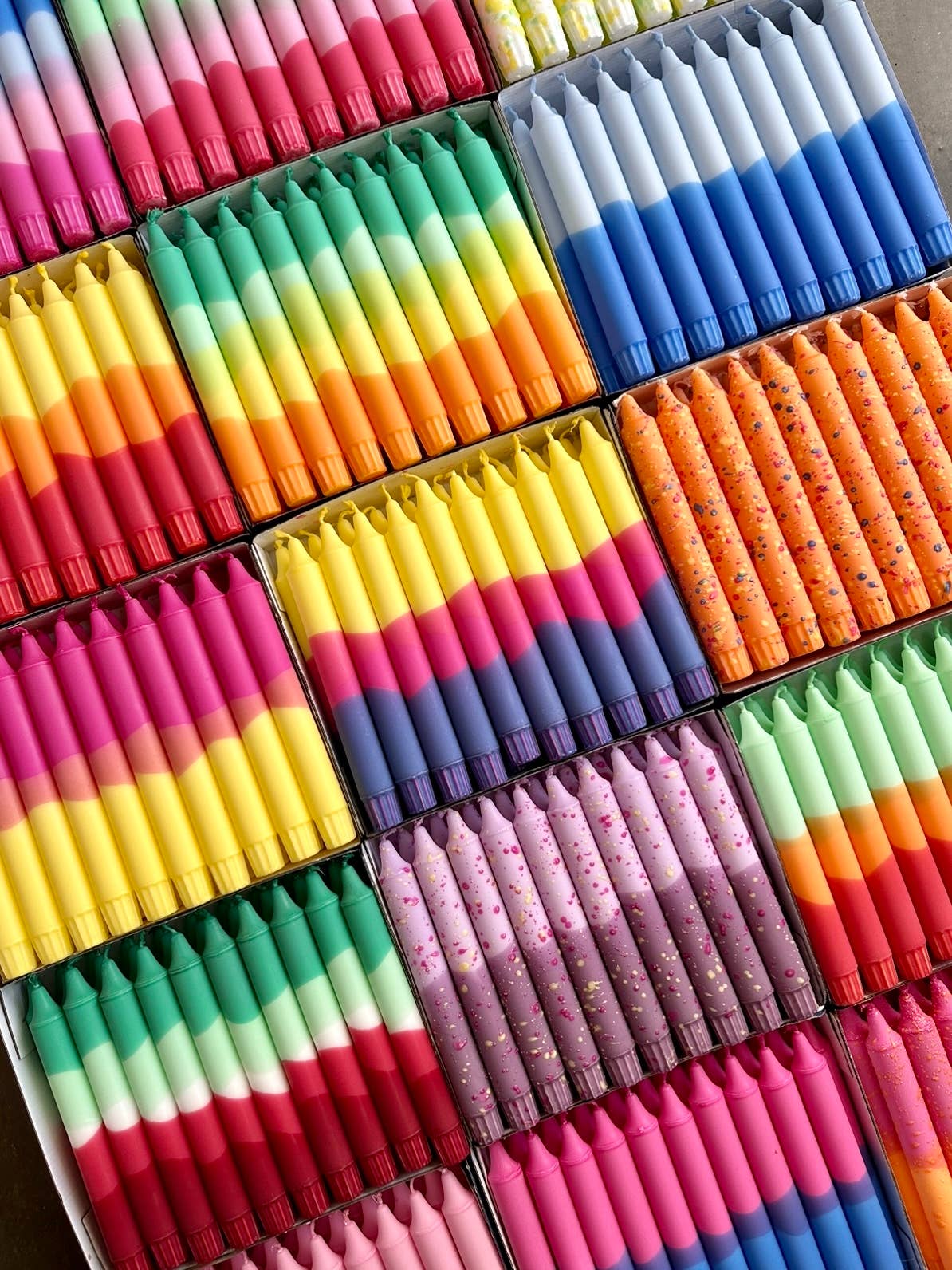 Nordtrice - Wholesale Tapered Candle/Candlestick - Taper candles- Summer vibes / Orange - Blue Confetti Colors1