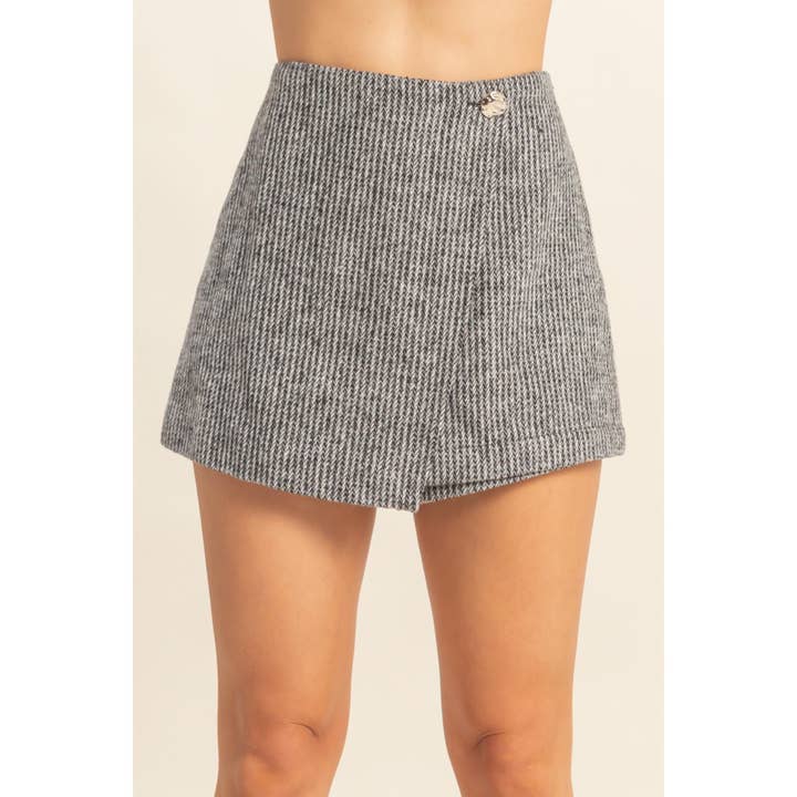 HYFVE - Wholesale Skort - Women's - Textured Silver Button Detailed Skort