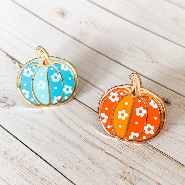 Pumpkin Enamel Pin | Pumpkin Accessories | Retro Gifts for wholesale by Chelzart