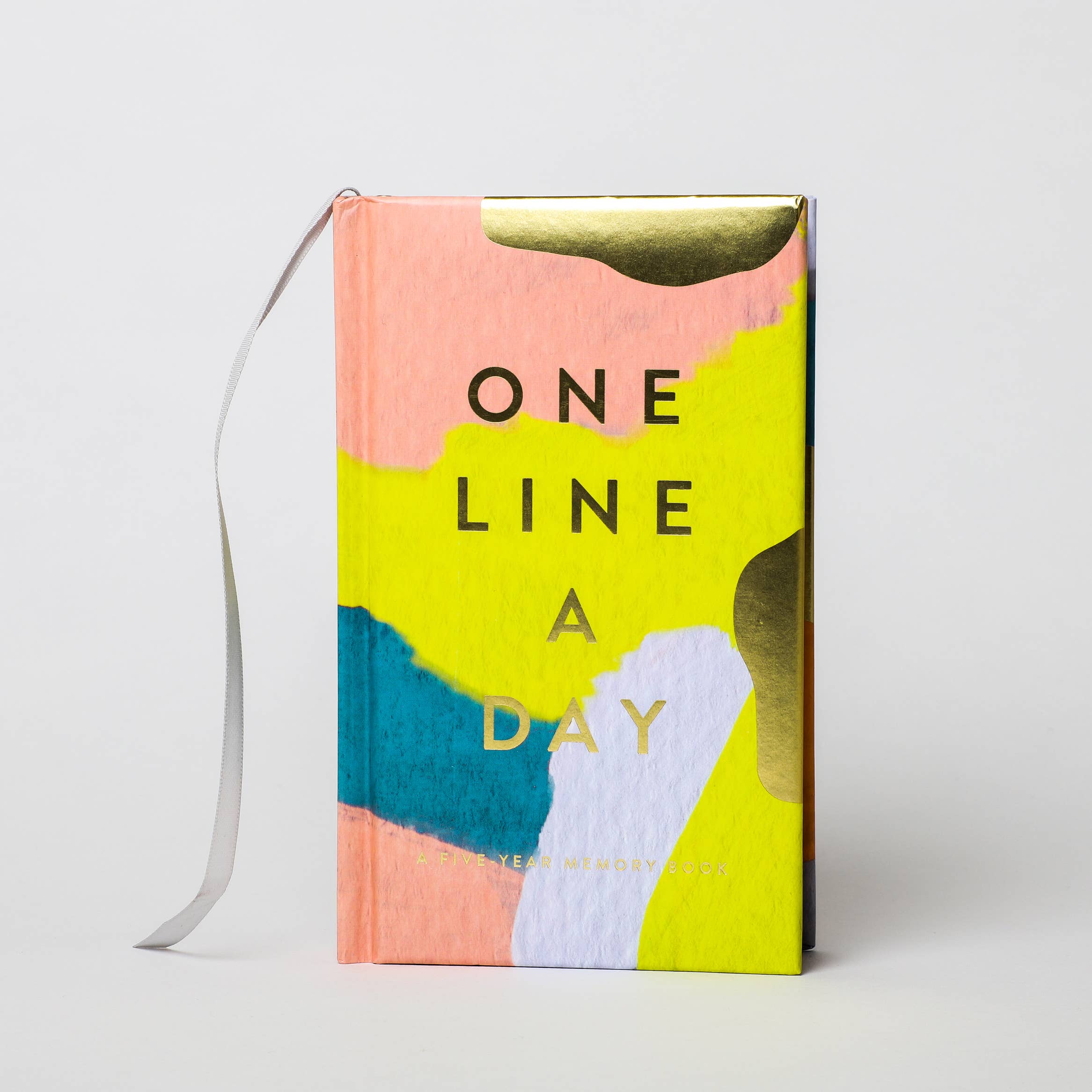 Chronicle Books - Wholesale Journal/Diary - Modern One Line a Day1