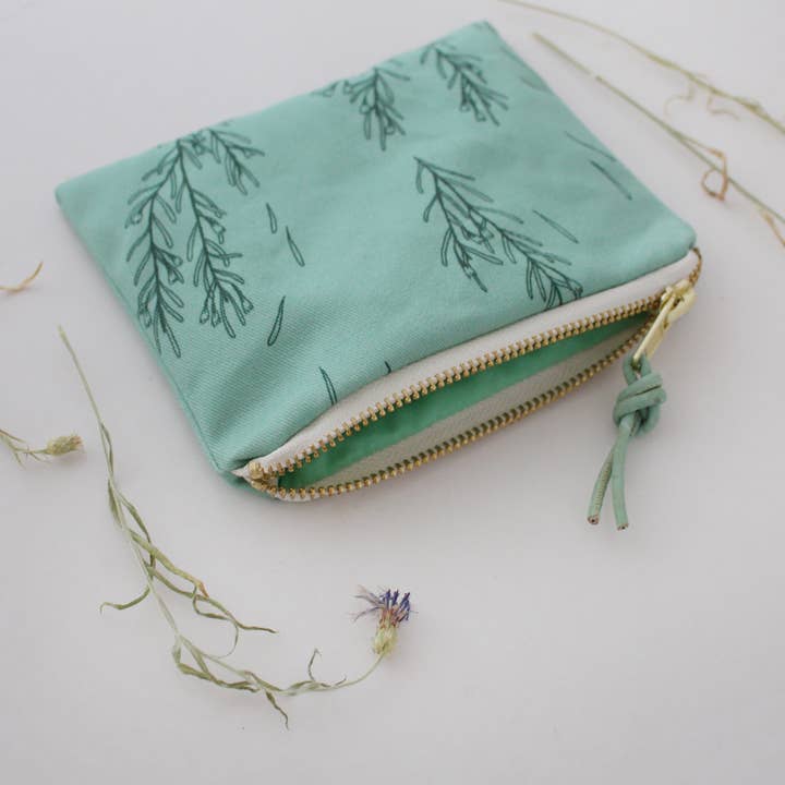 The Blue Rabbit House - Wholesale Makeup/Cosmetic Bag - Floral/Waxflower Pattern | Zipper Pouch | Cosmetic Bag3