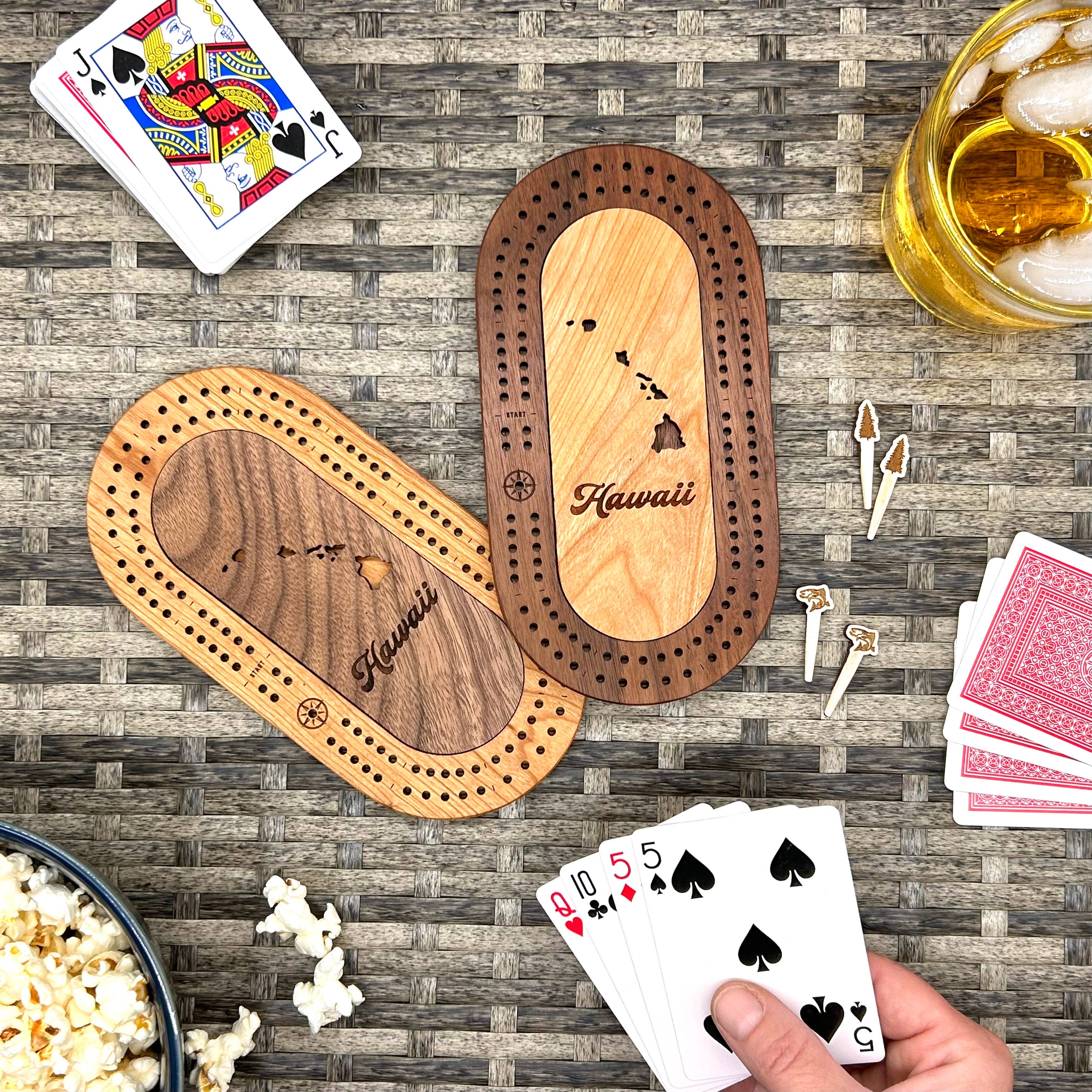 Cast & Carve - Venta al por mayor Juegos de mesa - Juego de minitablas de viaje de EE. UU., con pinzas personalizadas10