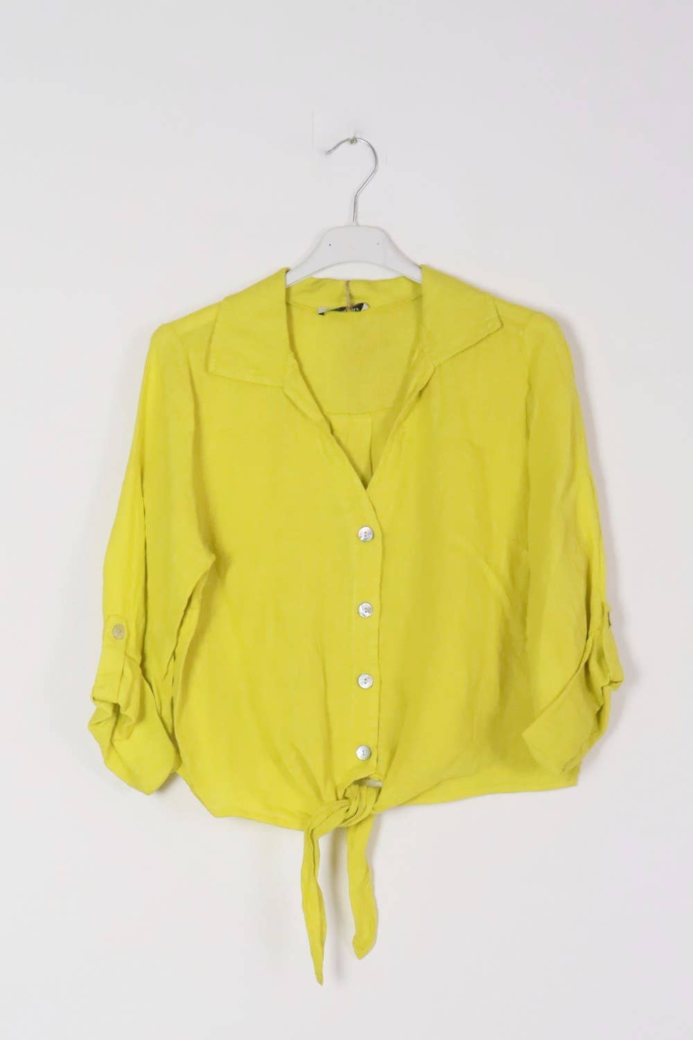 LÉA & LUC - Venta al por mayor Camisa con botones - Mujer - Camisas anudadas a la cintura en 100% lino REF. 220262