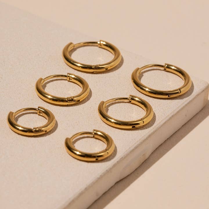 Frem - Wholesale Huggie Earrings - 18K Gold Plated Stainless Steel Huggie Earrings