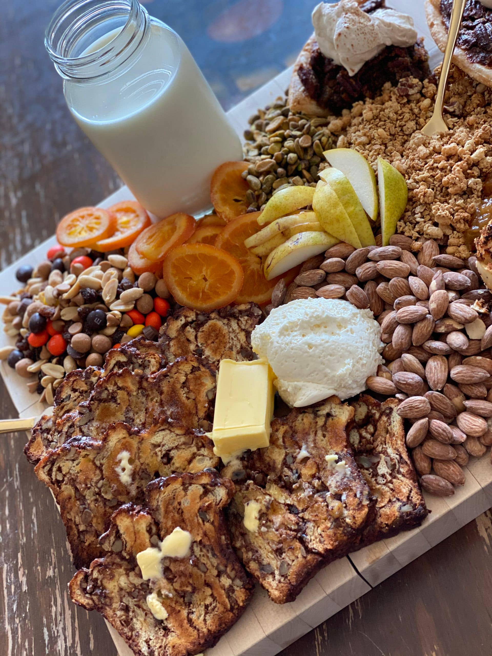 Costeaux French Bakery - Wholesale Bread/Tortilla - Cinnamon Walnut Bread3