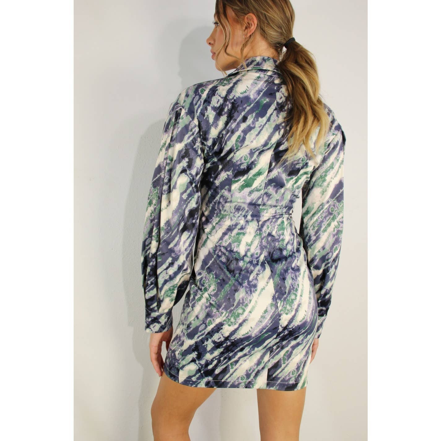 MARINEBLAU MULTI SCHWERES BAUMWOLL-MINIKLEID MIT BALLONÄRMELN für den Großhandel auf Faire14