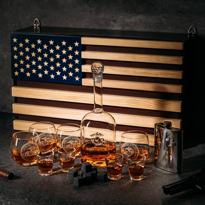 The Wine Savant / Khen Glassware - Wholesale Decanter - Marine Big Box Wall Decor with Decanter, 4 whiskey glasses
