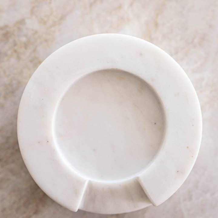 Luxe B Co - Wholesale Spoon Rest - Turned White Marble Round Spoon Rest