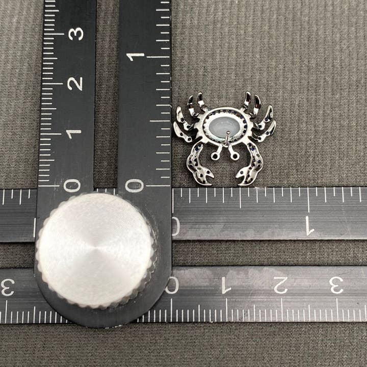 Mio Queena - Wholesale Stud/Post Earrings - Vintage Zircon Inlaid Mini Crab Ear Studs4