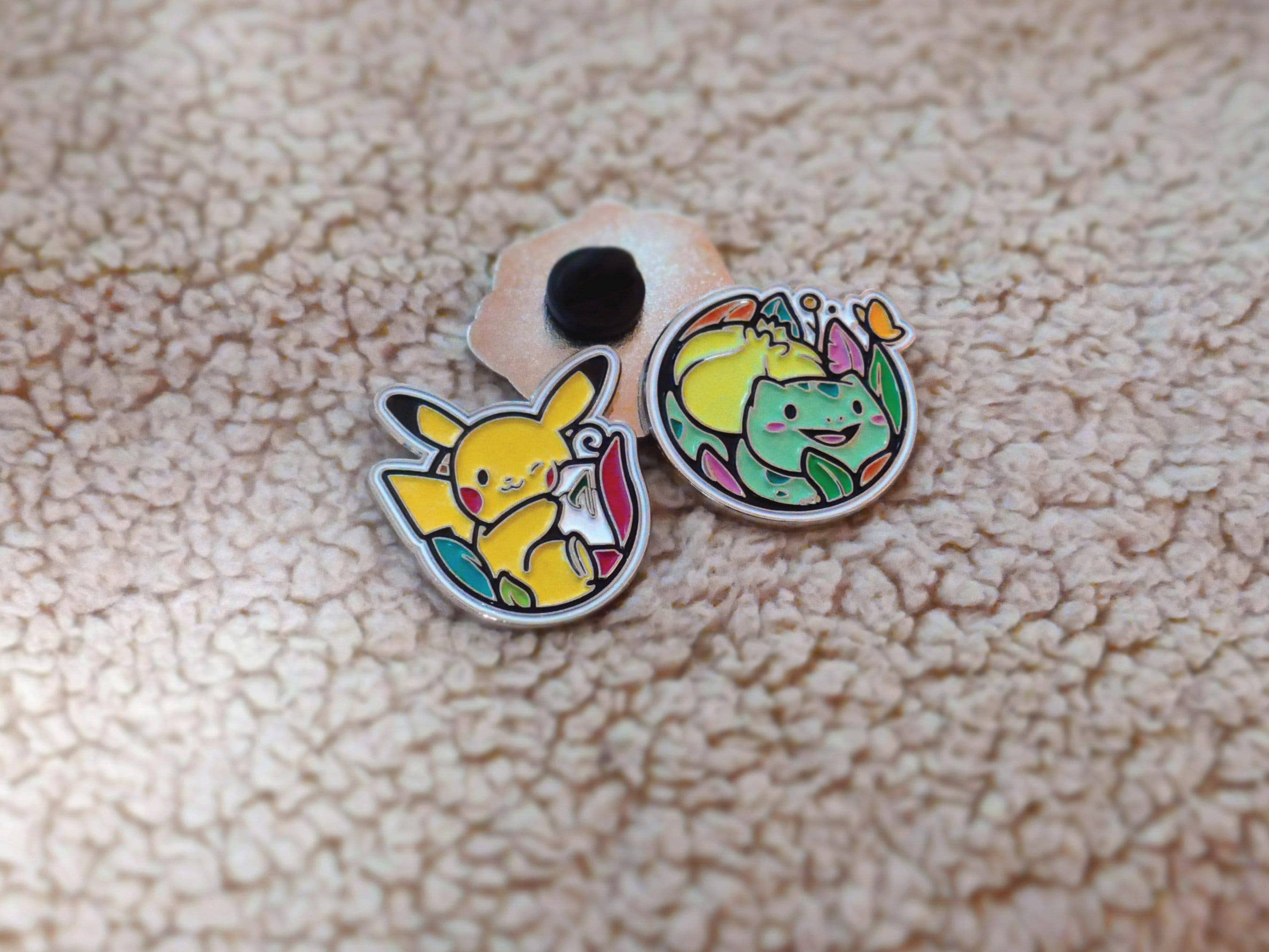 LynnzeeBB - Vendita all'ingrosso Spilla da bavero - Set di 5 spille smaltate Pokemon12