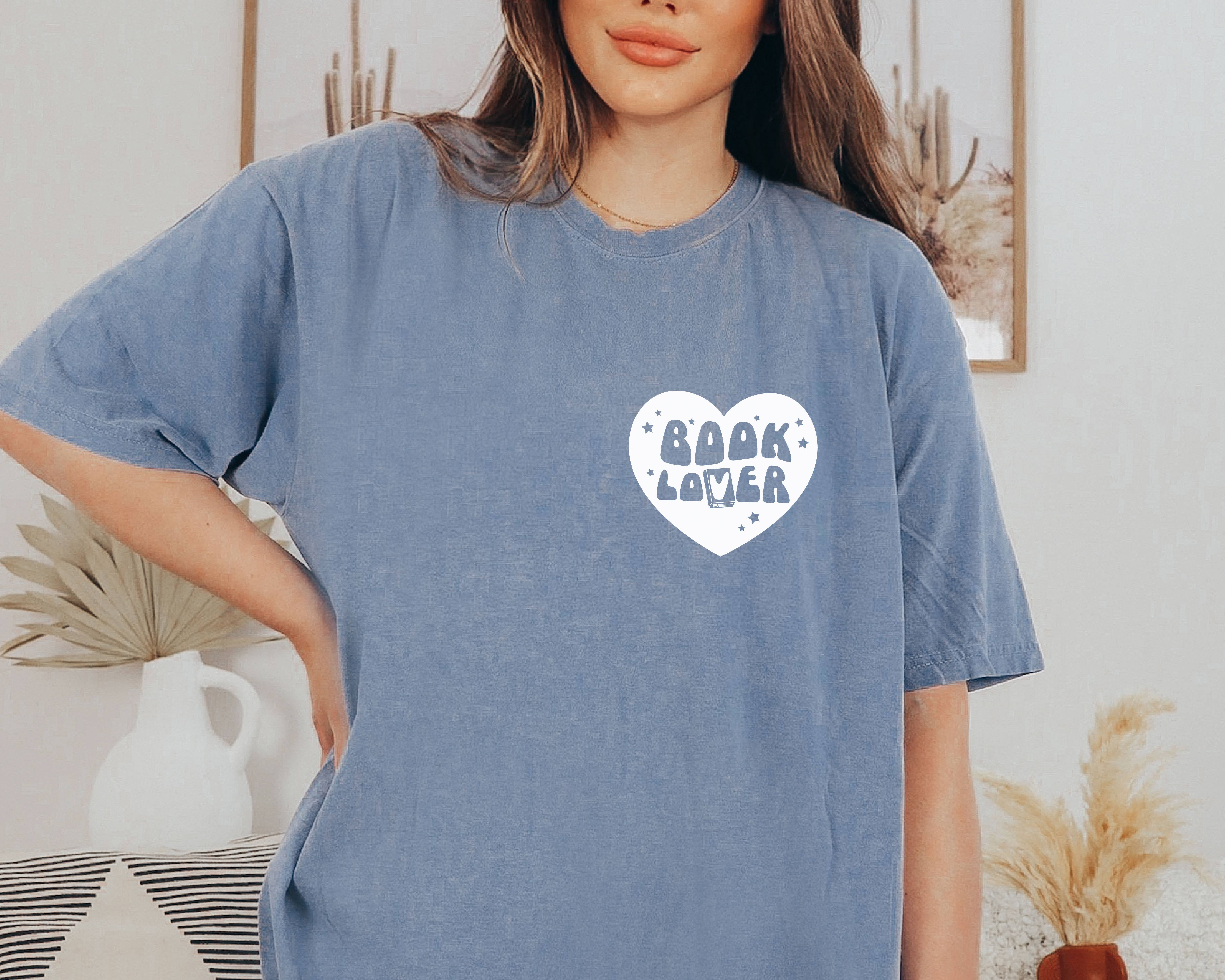 P E T I T R U E - Vendita all'ingrosso Maglietta serigrafata - Donna - T-shirt Graphic Tee Comfort Colors per amanti dei libri, top alla moda2