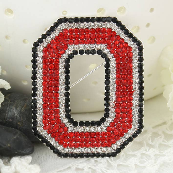 Ohio State Block «O» Spilla di cristallo per la vendita all'ingrosso da parte di Seasons Jewelry