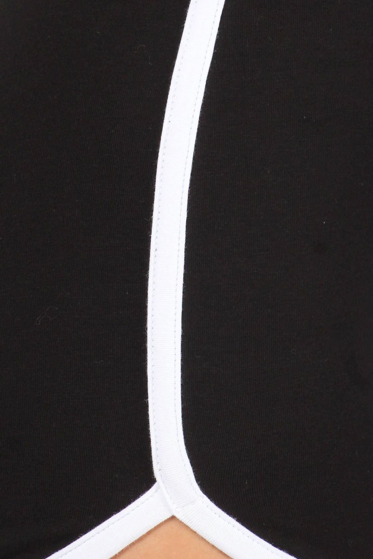 Color 5 - Wholesale Sportkledingset - Dames - Cropped camitop met korte broek van katoen lycra met dolfijn7