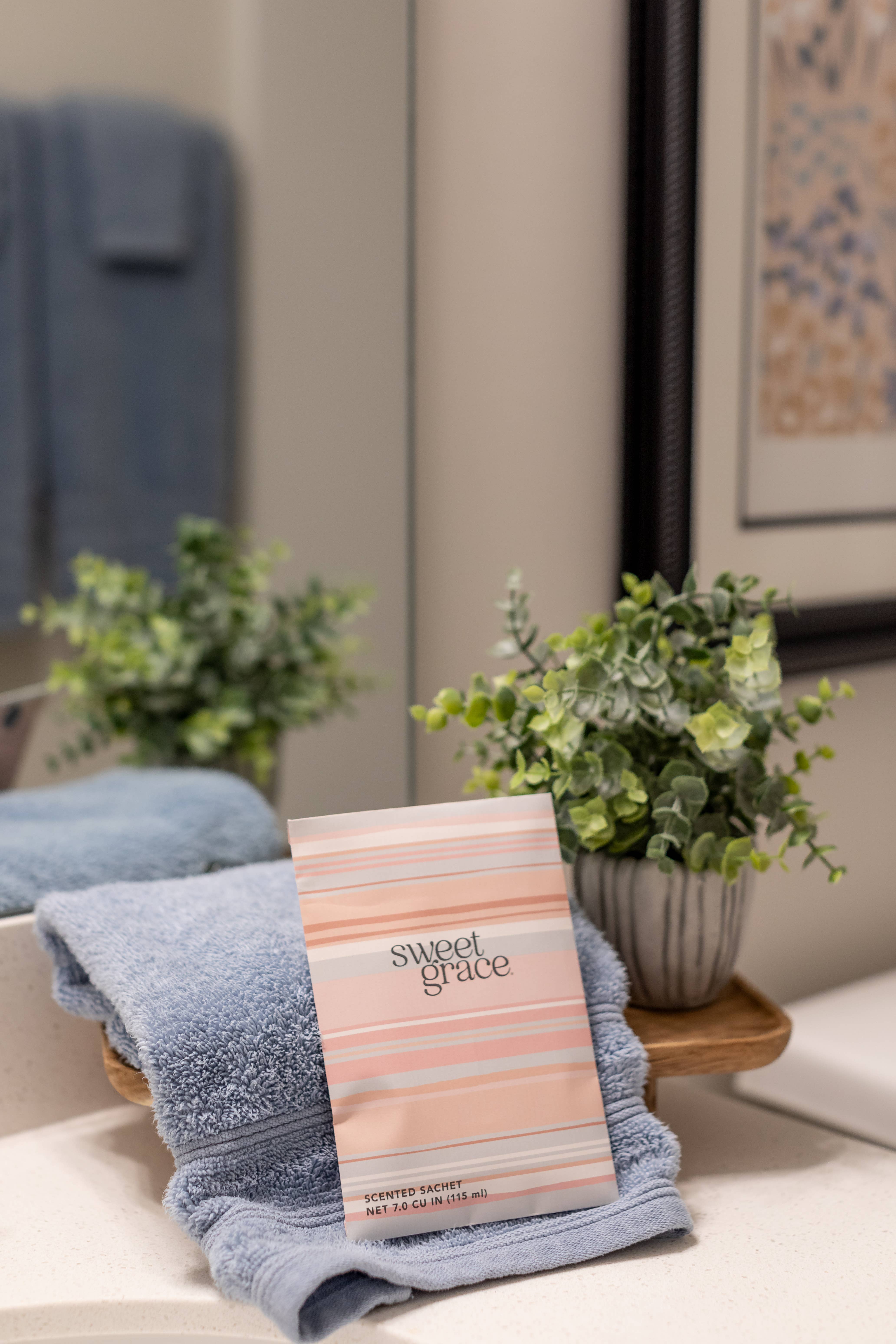 Bridgewater Candle Company - Wholesale Sachet - Sweet Grace Modern Stripe Sachet 9 Pack9