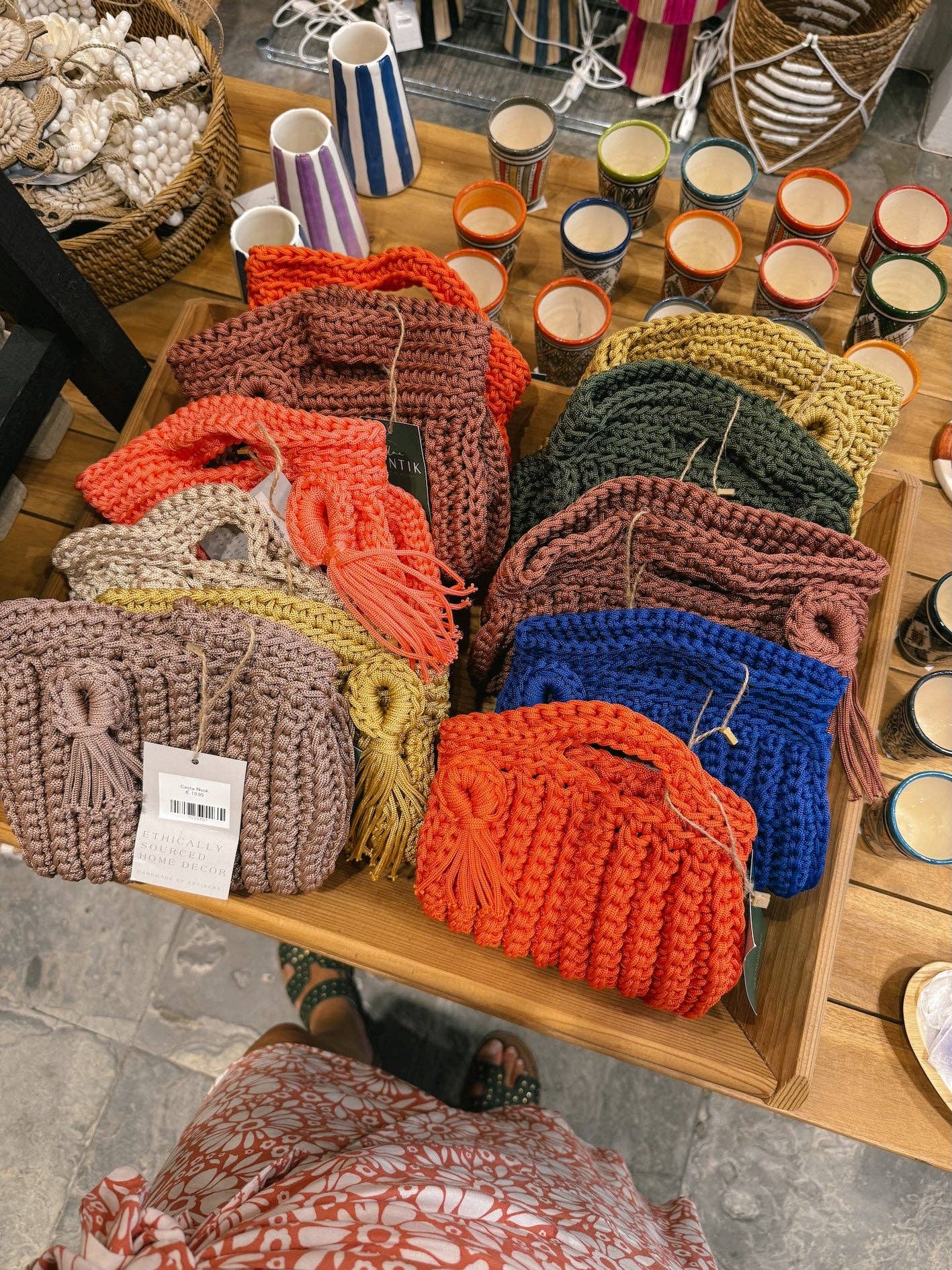 Uma Cantik - Wholesale Decorative Tabletop Object - Malinha Nook2