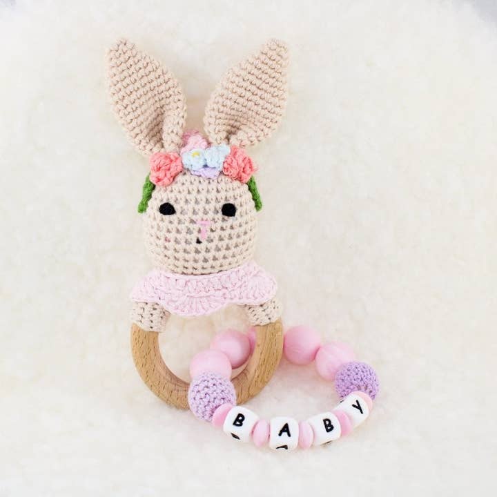 Hochet en forme de lapin violet pour la vente par Luppa