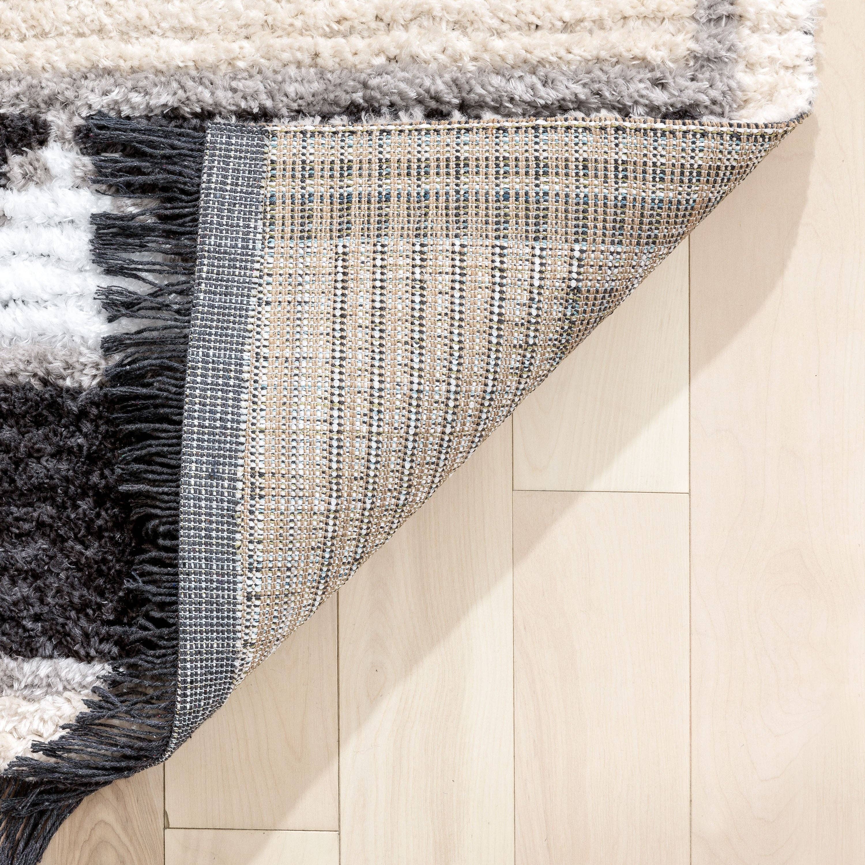 Well Woven - Wholesale Area Rug - Una Moroccan Diamond Medallion Pattern Grey High-Low Texture5