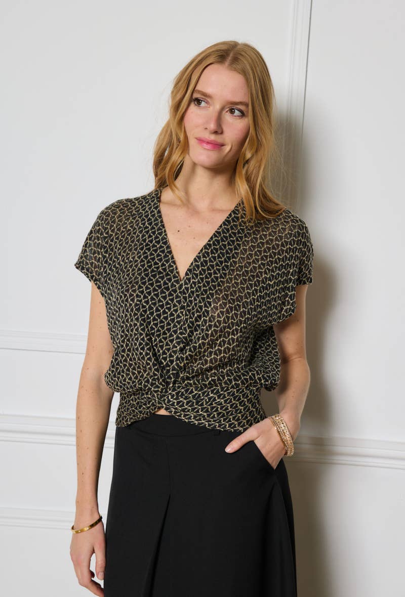 LULUMARY - Wholesale Blouse - Women's - Textured crop top H70021