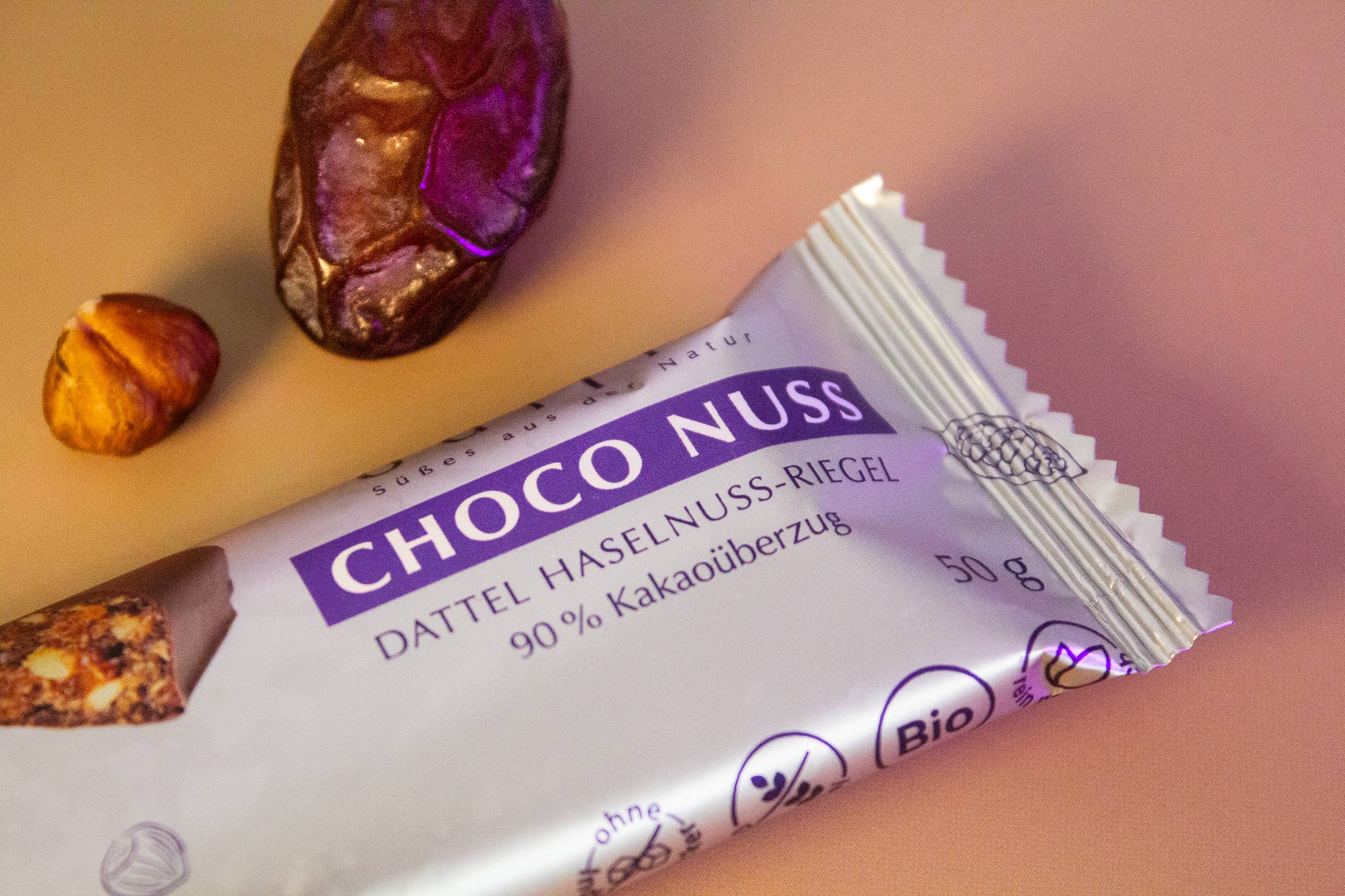 odilia – Großhandel Schokoriegel – Choko Nuss – Bio Dattel-Haselnuss-Riegel2