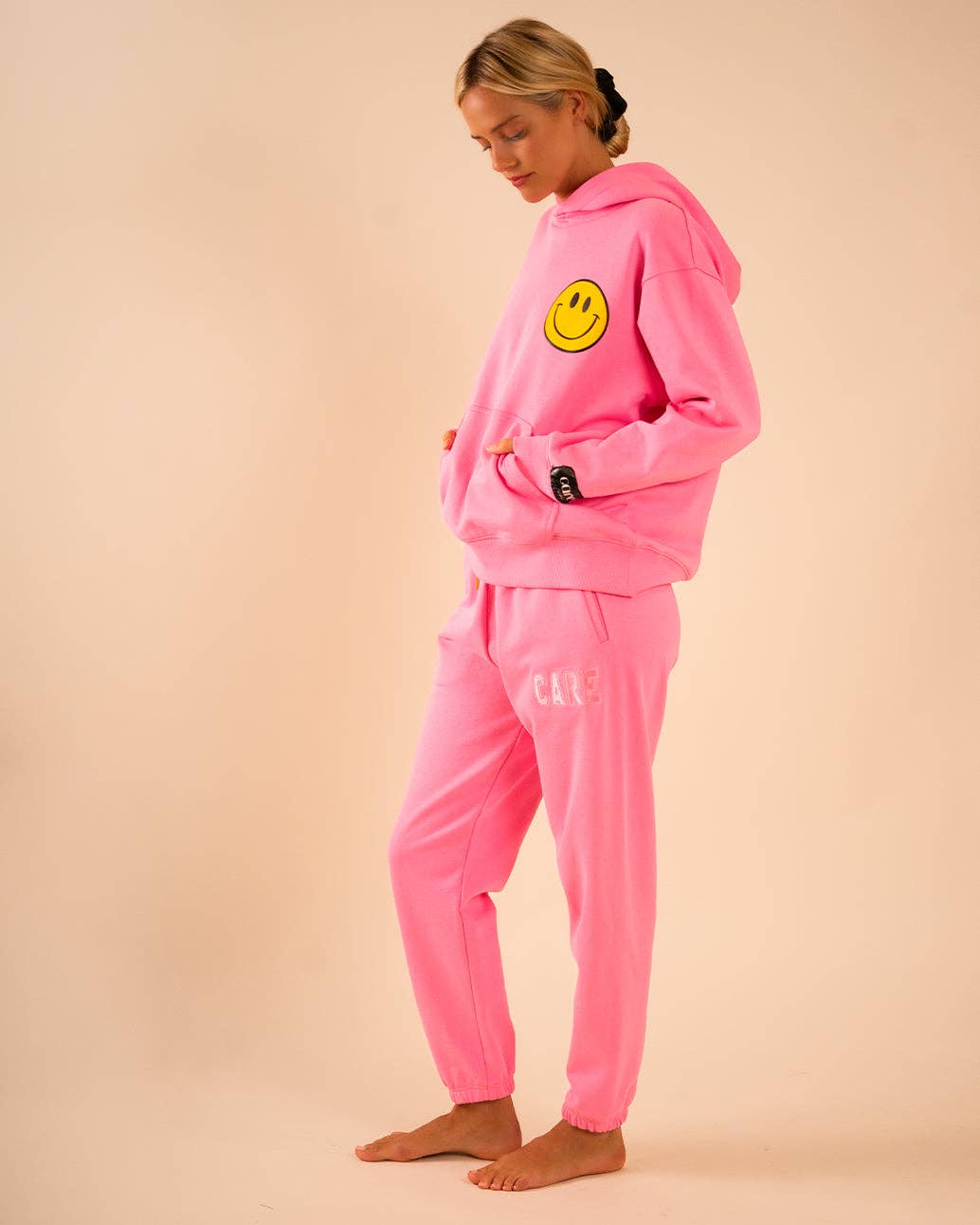 Rosa Hendrix Sudadera 100 Cosas Feliz Rosa de venta al por mayor en Faire1