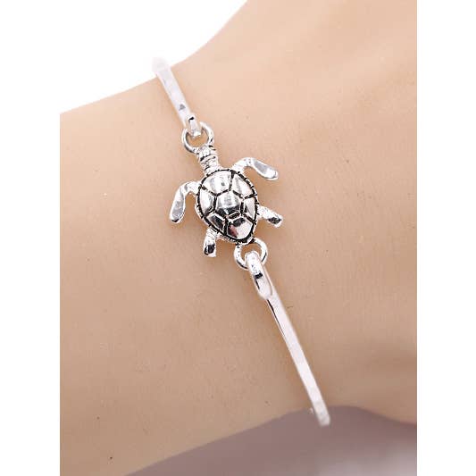 0011 PREMIERE - Wholesale Bangle Bracelet - FR5907 Slender Tortoise Turtle Metal Casting Brass Bracelet1