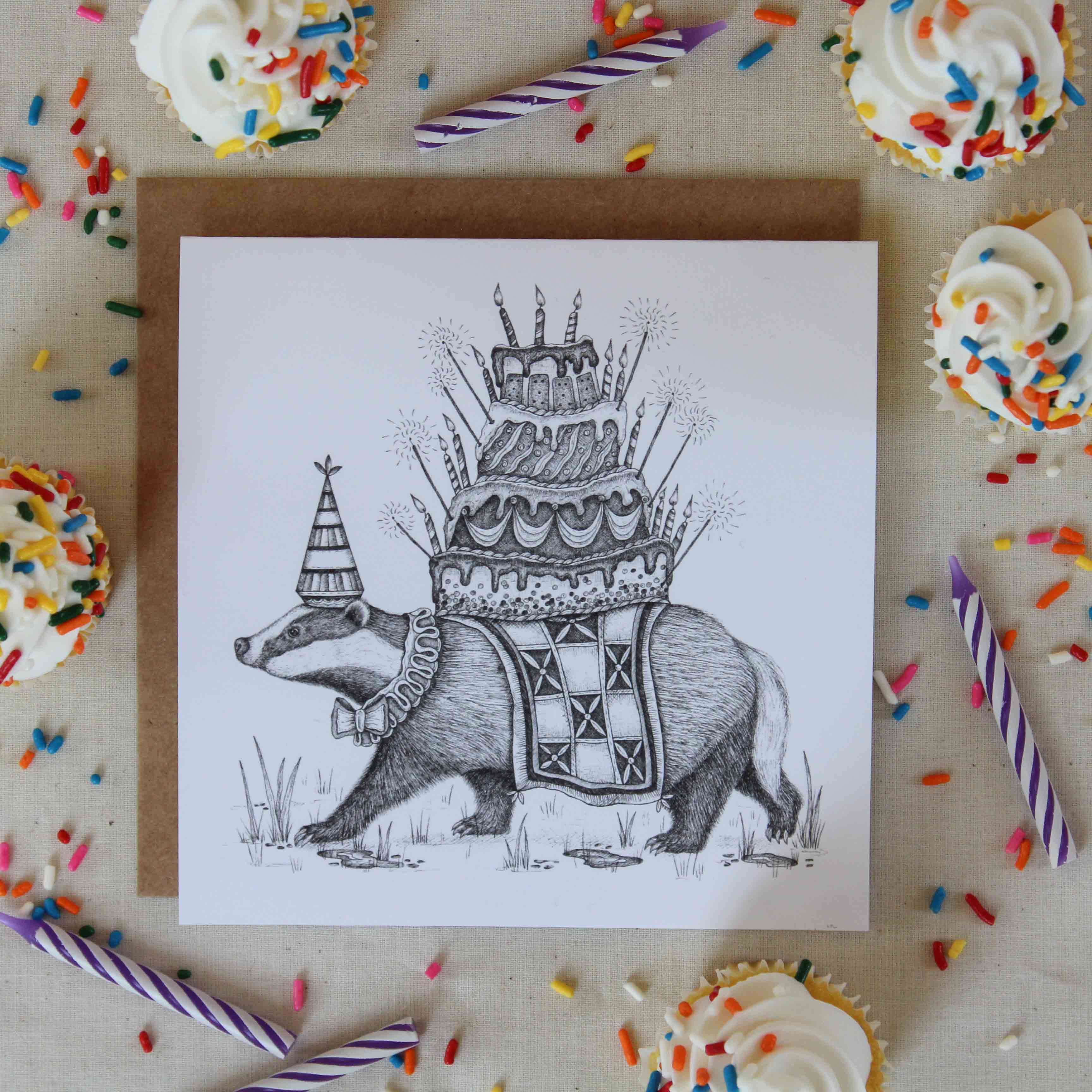 Mackenzie Myrick Studio - Vendita all'ingrosso Biglietti di auguri - Birthday Badger | Biglietto di auguri1