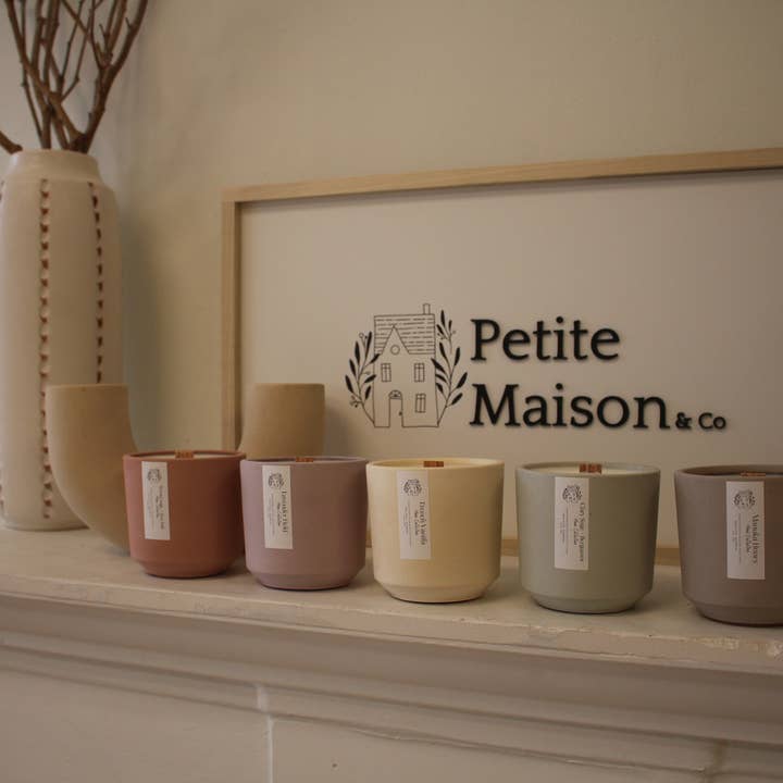 Petite Maison and Co. - Wholesale Jar/filled candle - Soy Candle Wax11