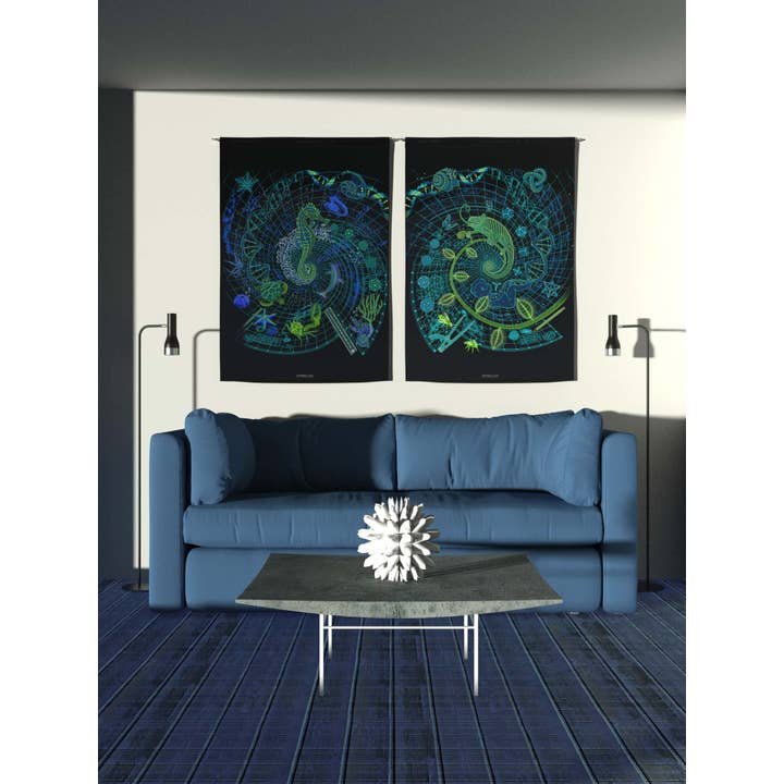 Set van 2 wandtapijten The Blue Print - Zee en Land voor wholesale door symbolika