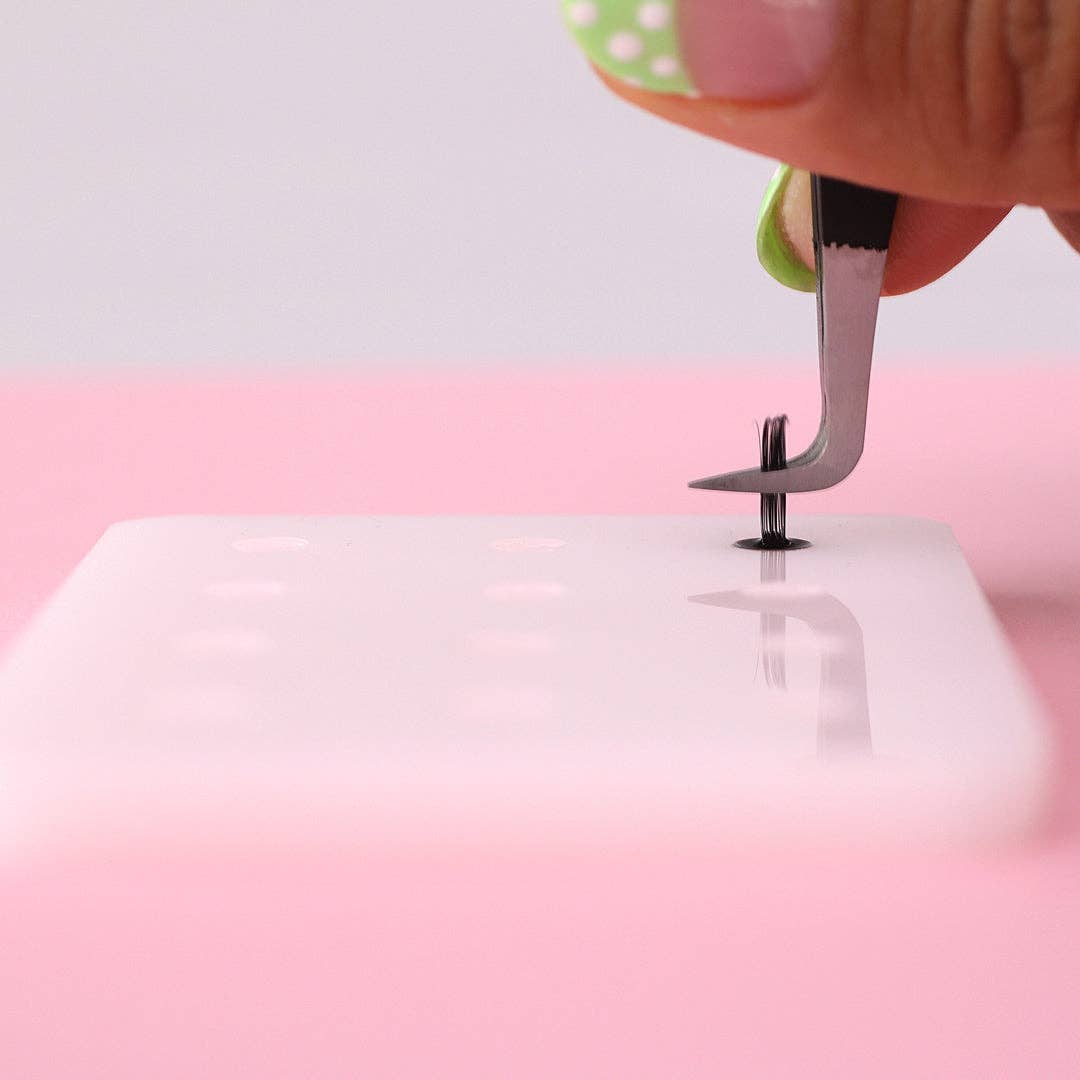 GladGirl - Wholesale Eyelash/Brow Serum - Mega Volume and Volume Fan Technique Glue Tray for Volume Fans - 5 Per Quantity3