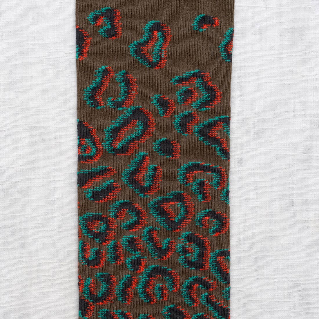 Bonne Maison - Wholesale Sokken - Uniseks - Khaki kniekousen met luipaardprint2