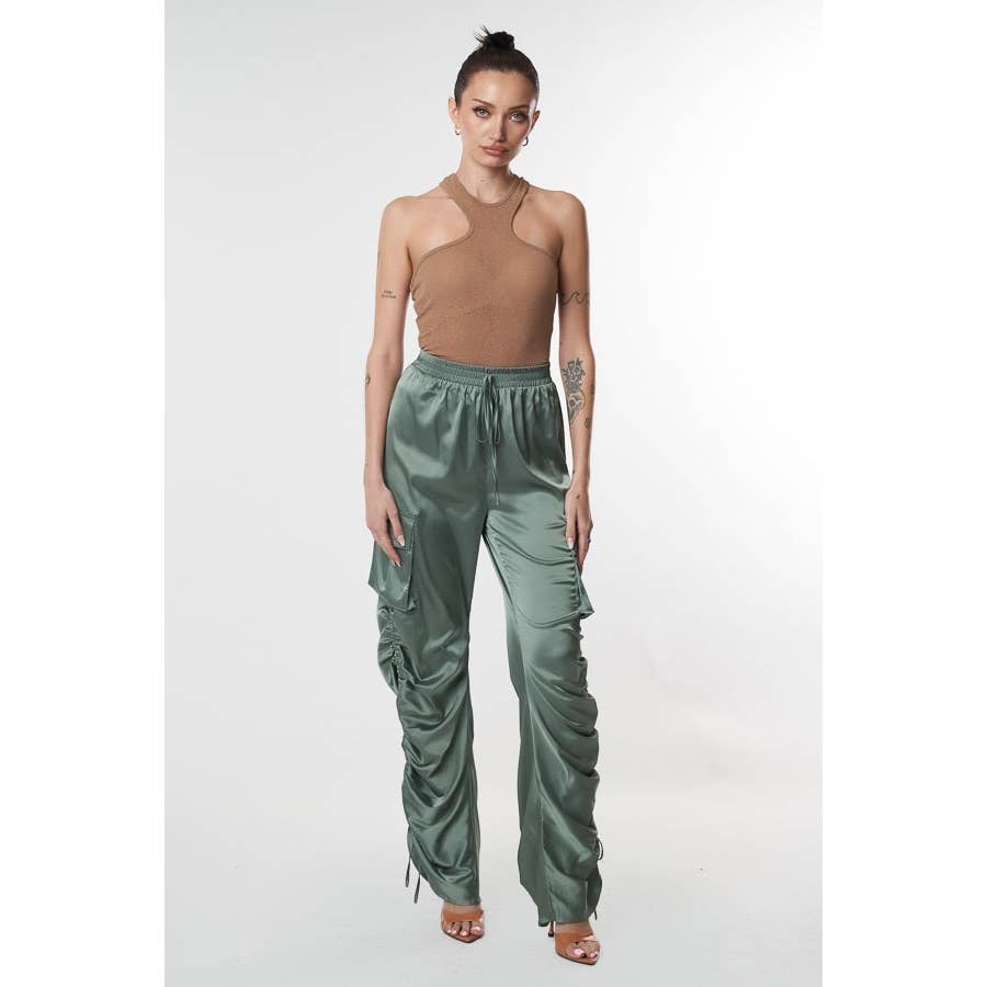 CEFIAN FASHION – wholesale Byxor - Dam – Smokeshow cargo-byxor i satin med hög midja9