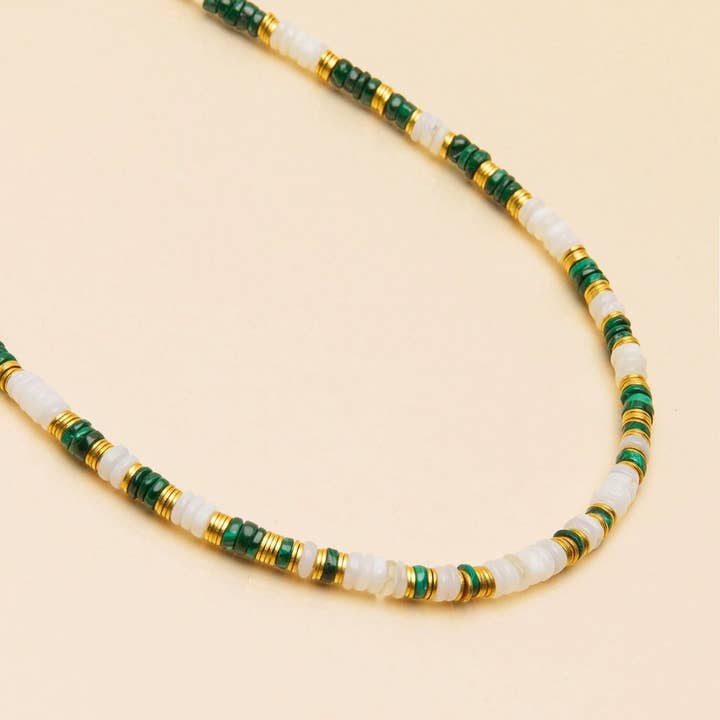 Halskette Machu Pichu mit Malachit, Achat und Howlith für den Großhandel von Une A Une