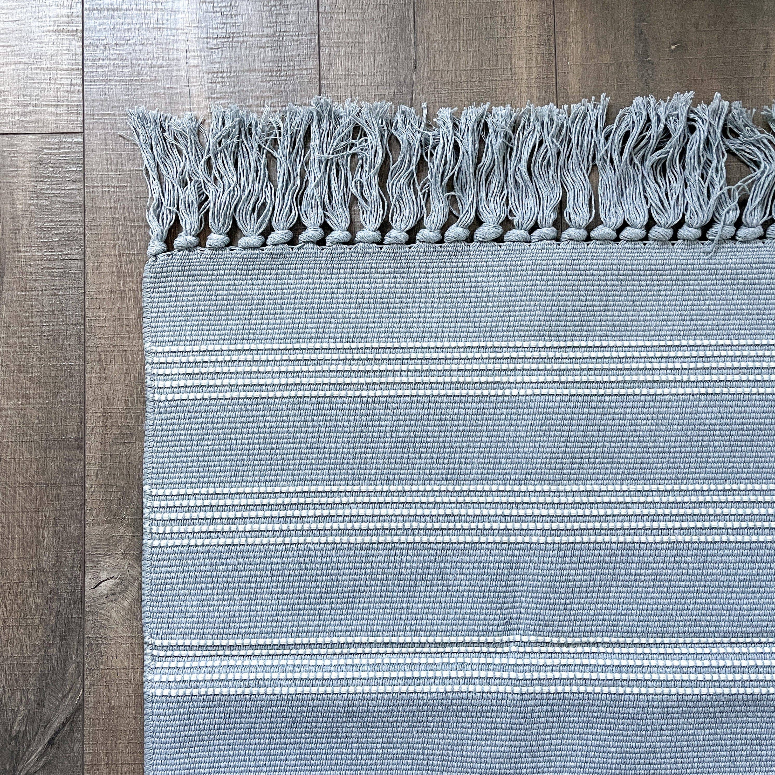 Vine & Nest - Wholesale Area Rug - Gray and White Striped Rug3
