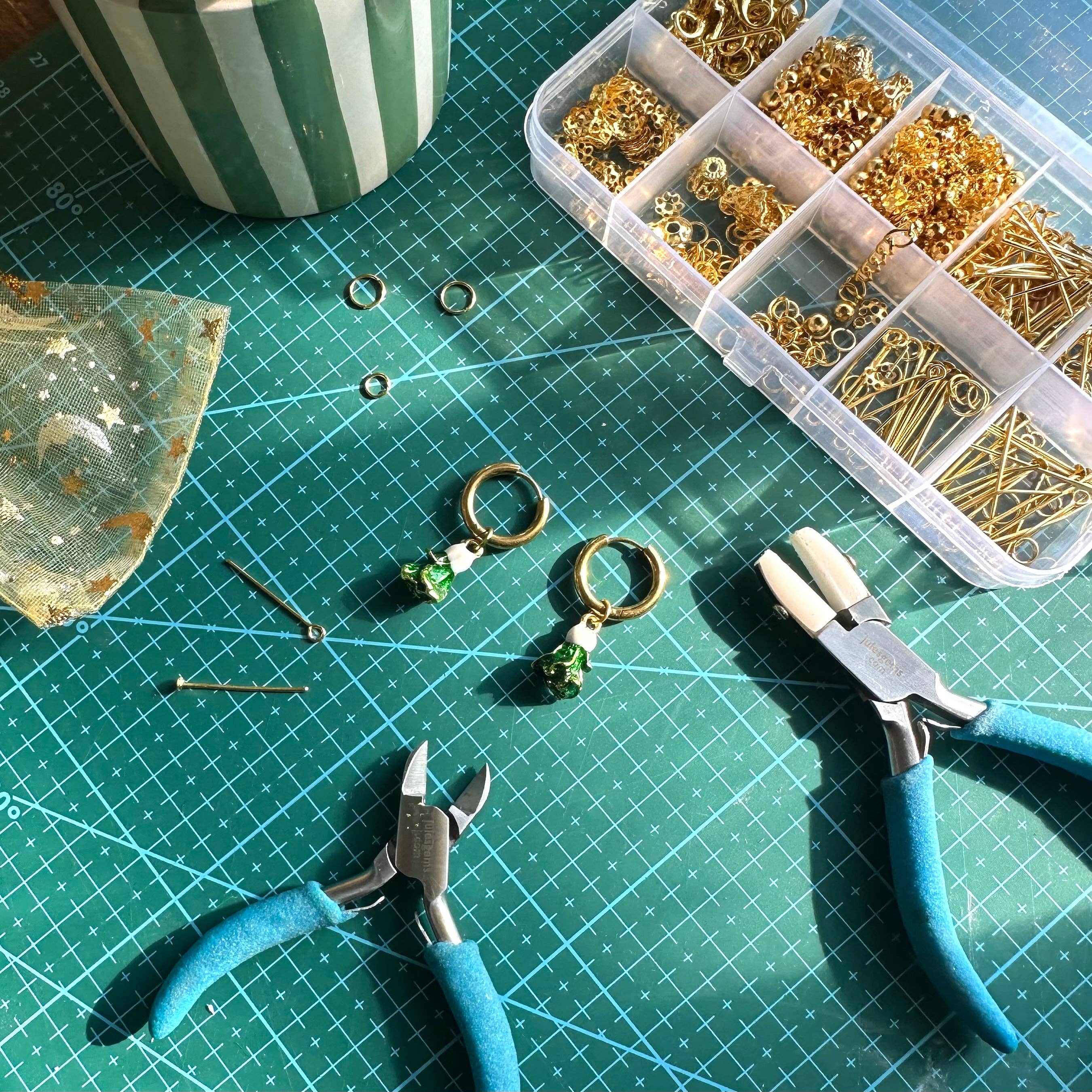 The Mundane Gift Shop – wholesale Hoop earrings – Bok Choy 🥬 Detachable Enamel Charm Hoop Earrings1