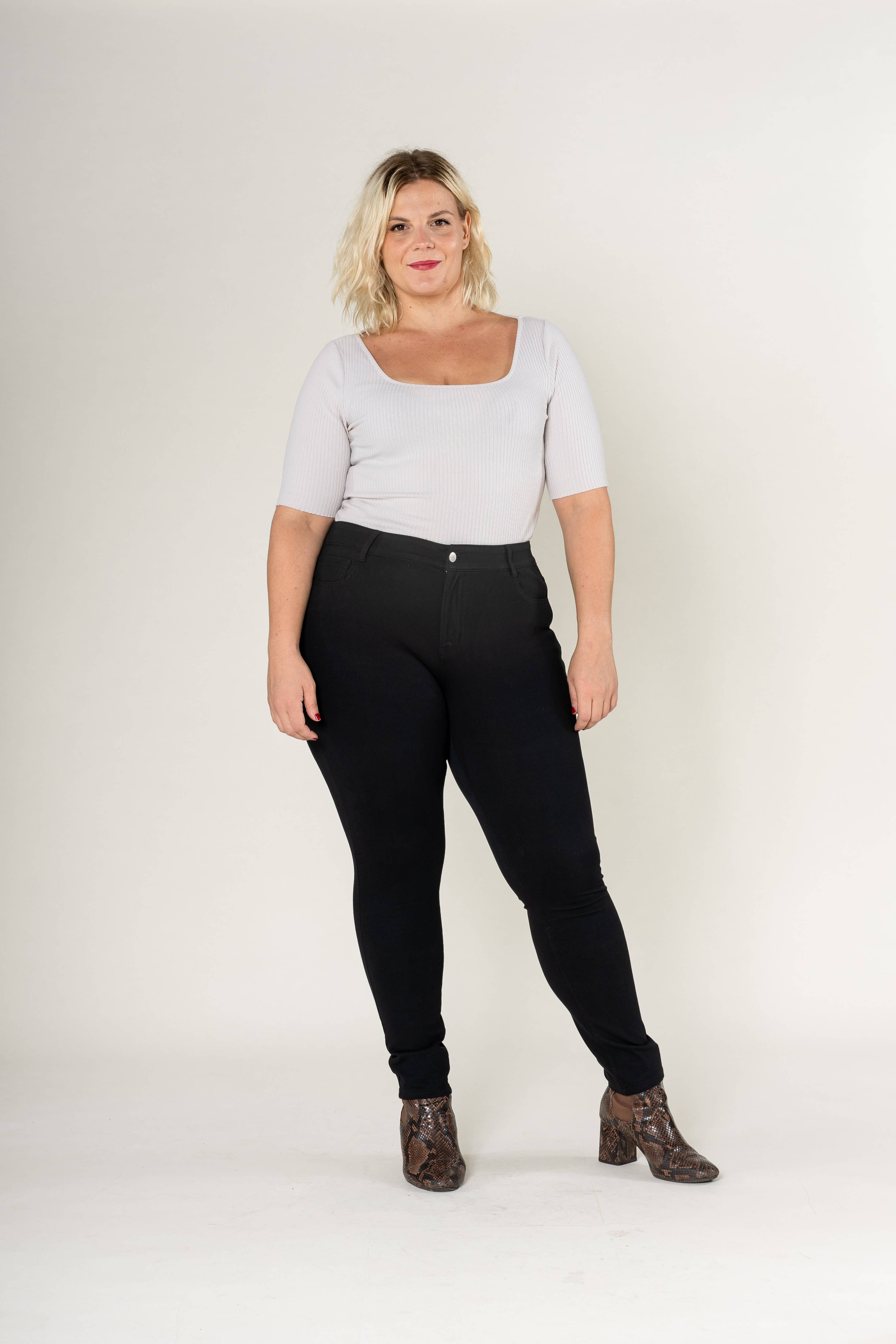Nina Carter - Wholesale Fashion Leggings - Women's - Curve plus size stretch Legging/Jegging with Zip A0050