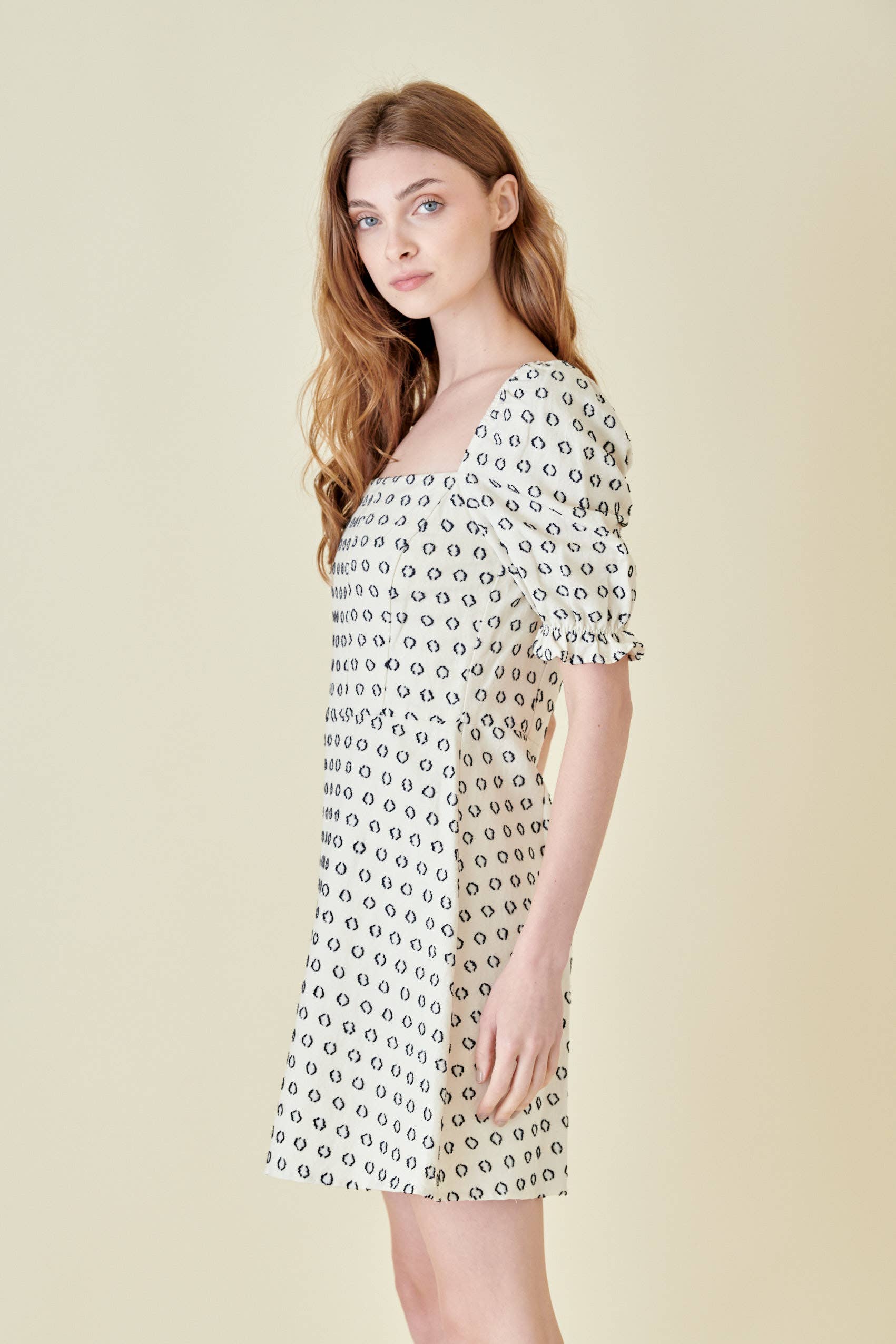 OFFWHITE Minikjole med linnedtryk m/puffærmer - DI4833 for engroshandel på Faire3